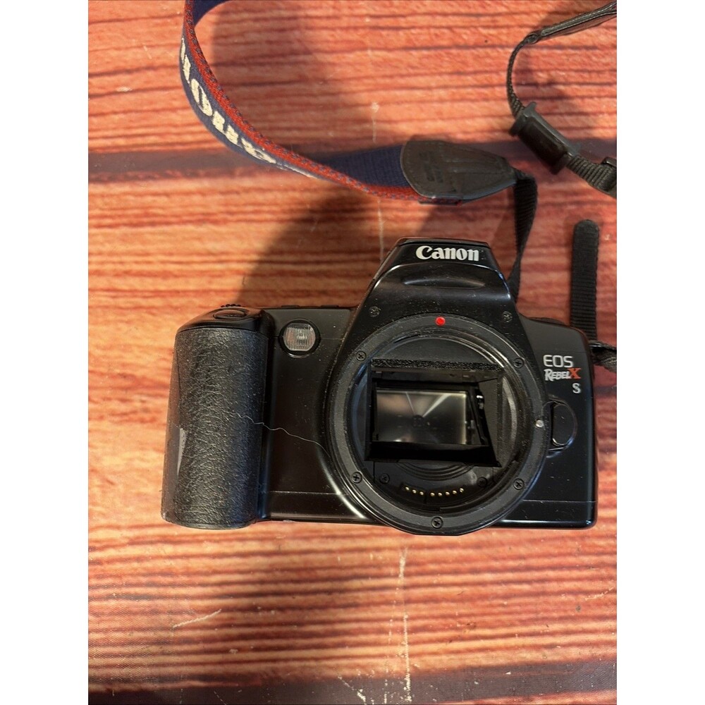 Canon EOS Rebel XS DSLR DS126191 Black Camera Body - Parts / Repair - As/Is